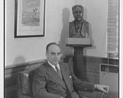 Guido Rarh at Rahr Malting Co. in Manitowoc, WI. 1945. (Photo by Gottscho-Schleisner, Inc.)