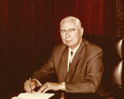 Some referred to Gordon Bubolz as "the conservationist with a tie." Circa 1960s. (Photo courtesy of Bubolz Family.)