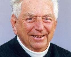 Trainer served as dean of the University of Wisconsin-Stevens Point College of Resources from 1971-87, a period that saw the college grow to become the largest undergraduate natural resources program in the United States.